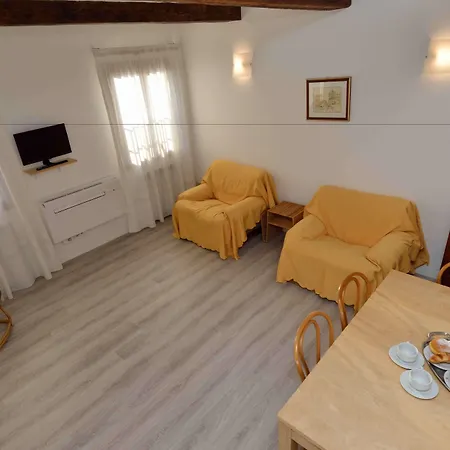 Da Bruno Homes البندقية