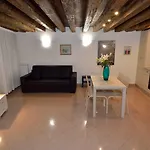 Da Bruno Homes Апартаменты *