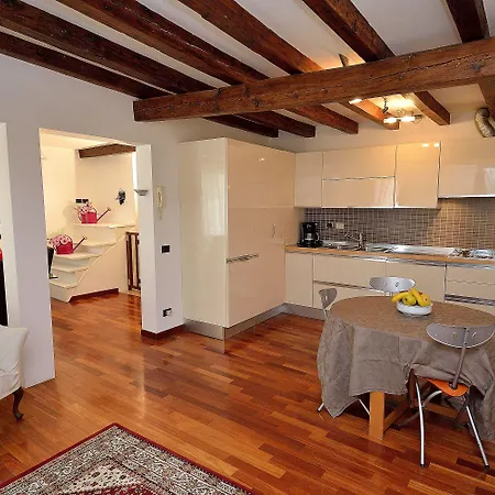 Апартаменты Da Bruno Homes Венеция